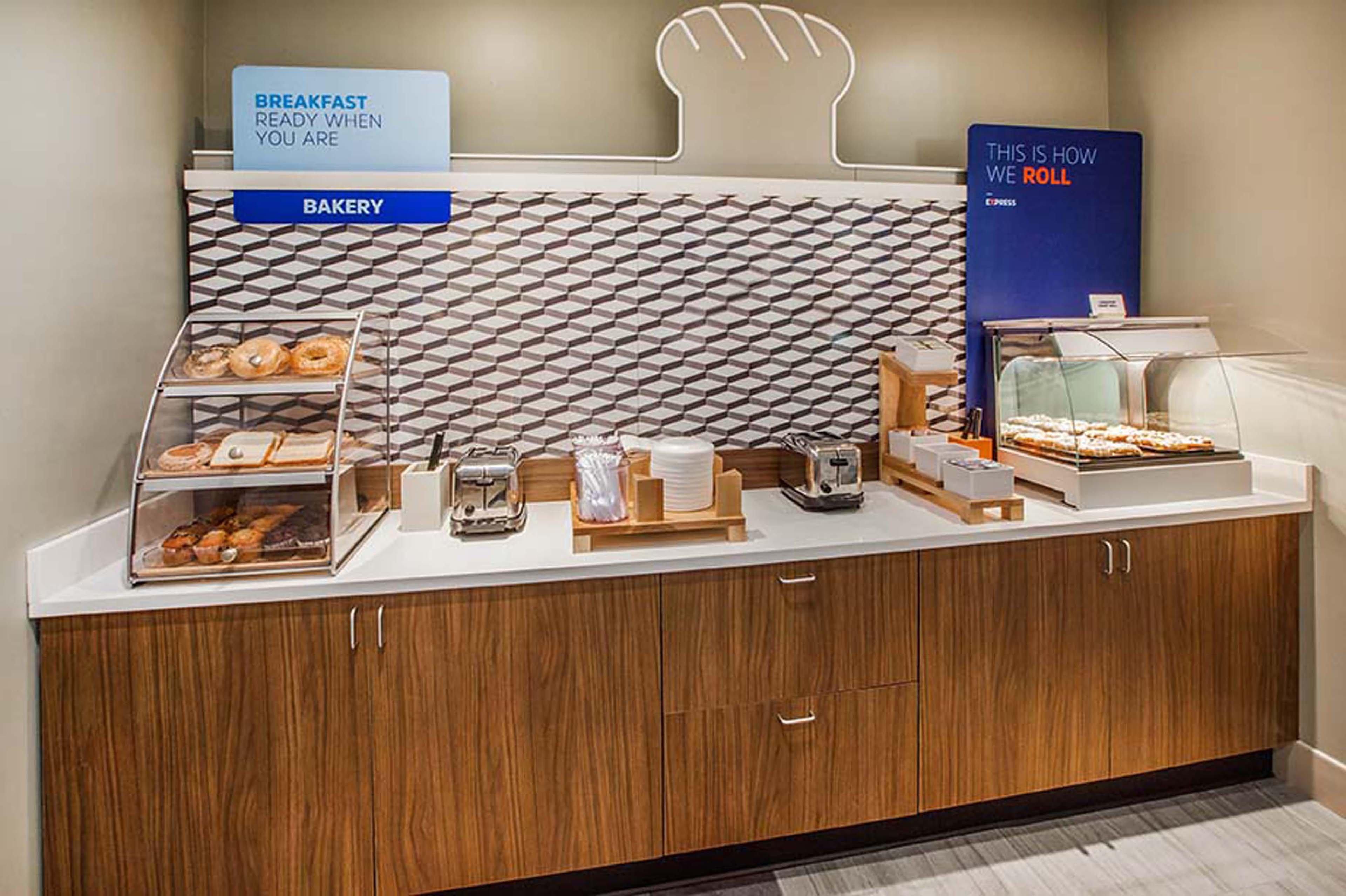 Holiday Inn Express & Suites Plano East - Richardson By Ihg Esterno foto